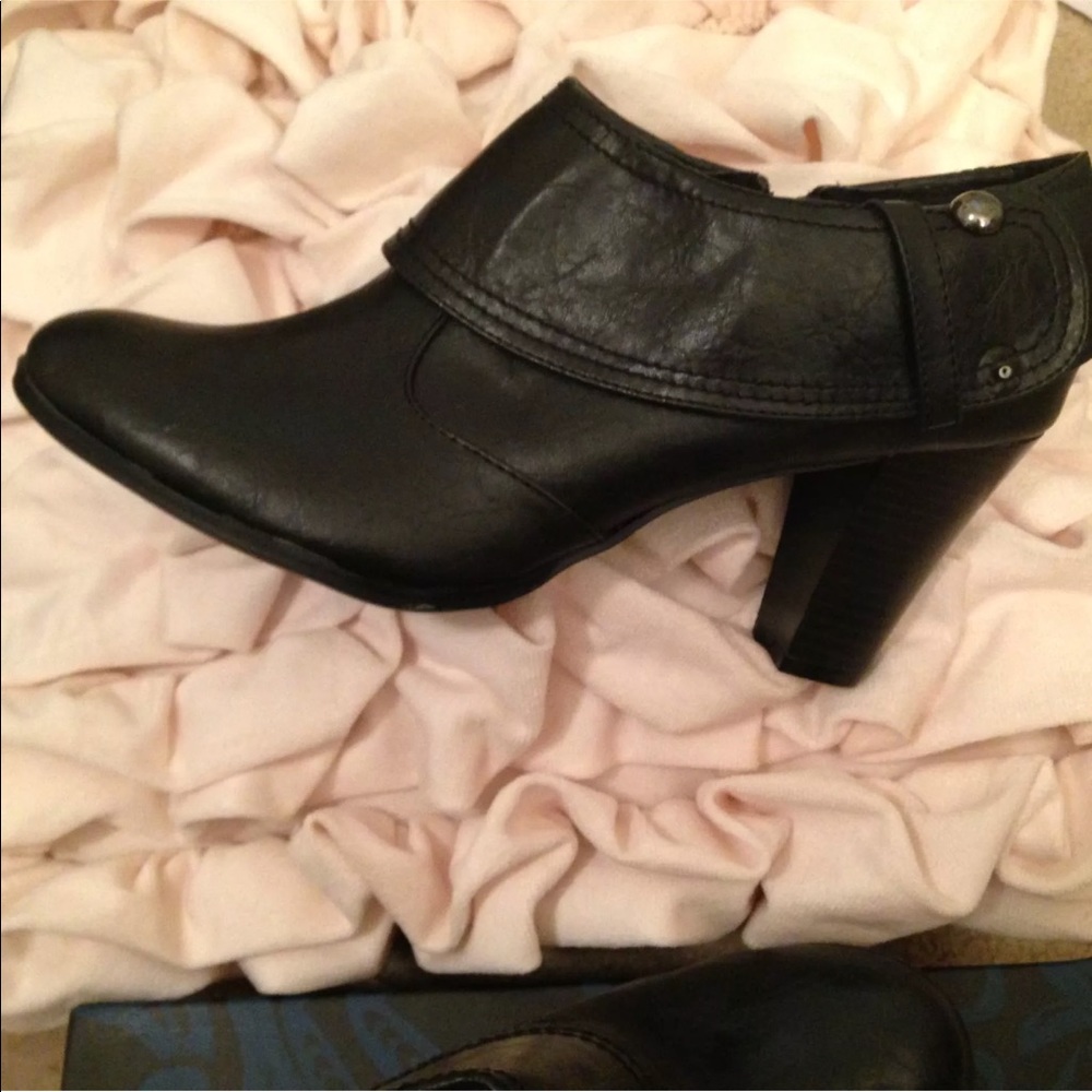 Heels Booties - image 1